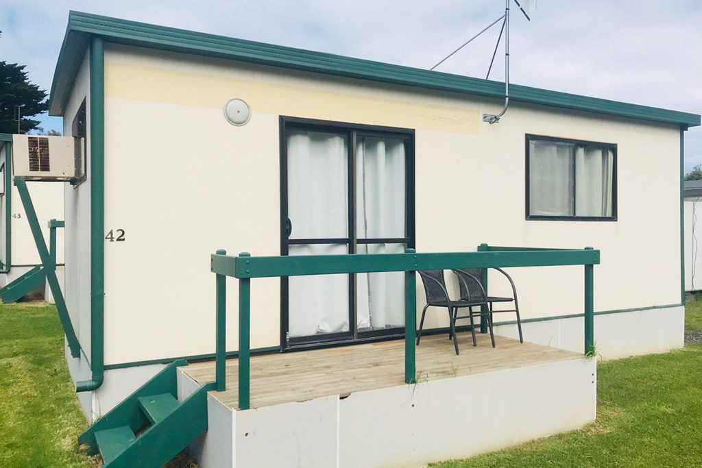 Budget Cabin - Pet Friendly